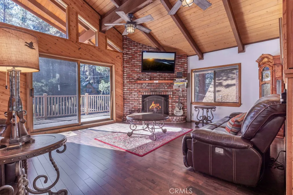 41664 Mcwhinney, Big Bear Lake, California 92315 home-pic-6