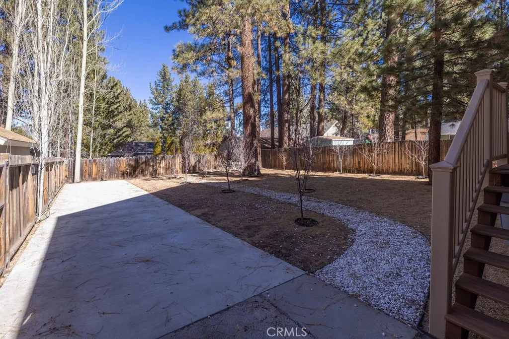 41664 Mcwhinney, Big Bear Lake, California 92315 home-pic-25