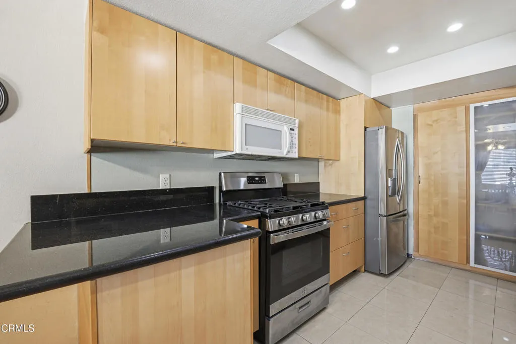910 N Redding Way I, Upland, California 91786 home-pic-10