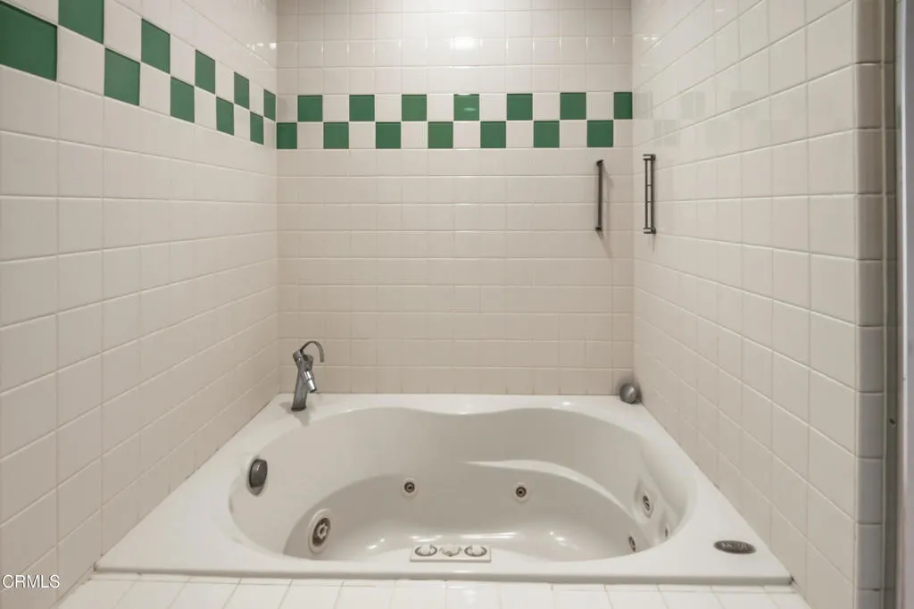 910 N Redding Way I, Upland, California 91786 home-pic-19