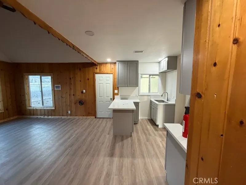 345 W Fairway, Big Bear City, California 92314 home-pic-5
