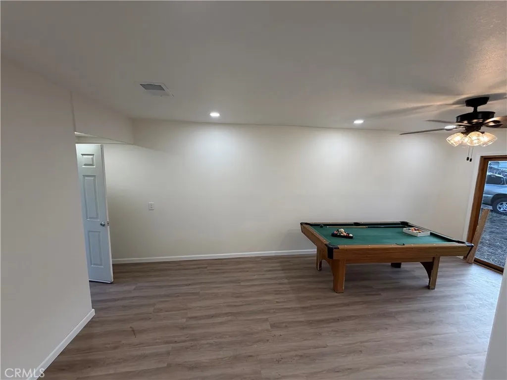 345 W Fairway, Big Bear City, California 92314 home-pic-17