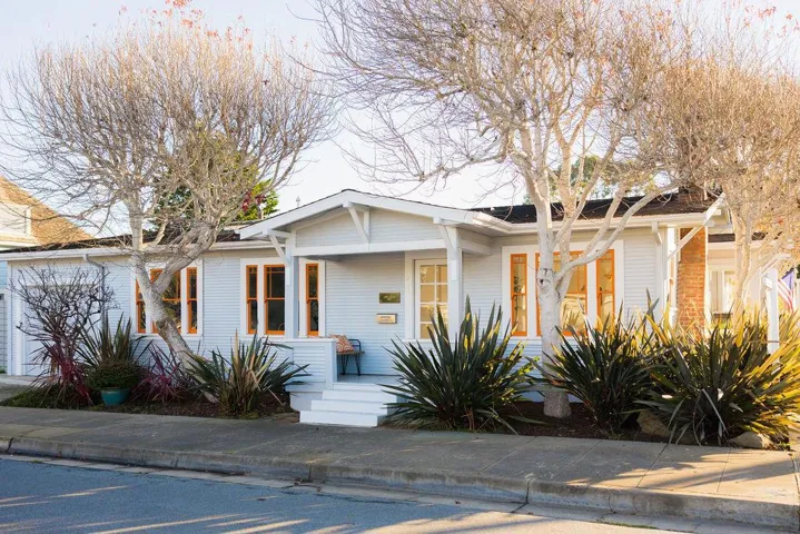 791 Spruce Avenue, Pacific Grove, California 93950