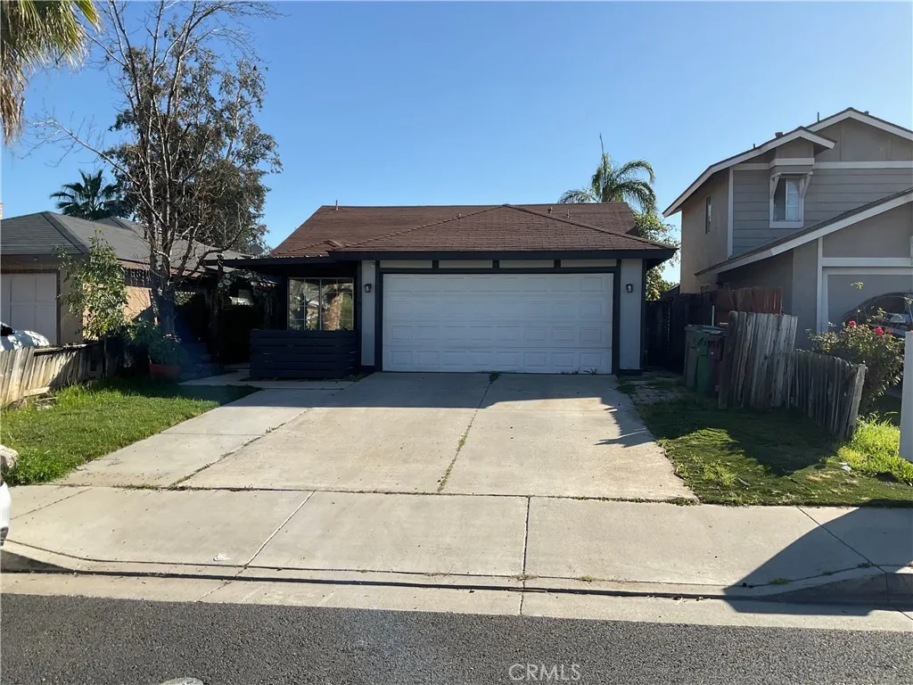 25851 Coriander Court, Moreno Valley, California 92553 home-pic-1