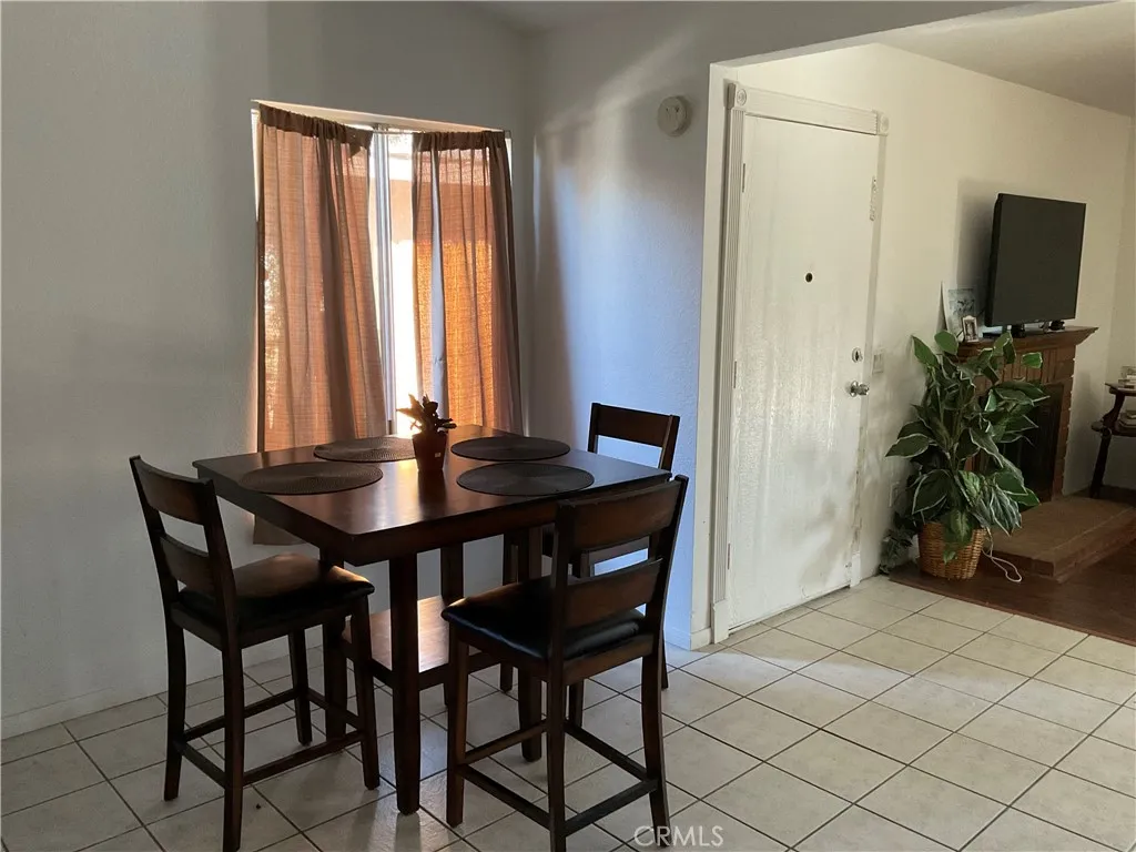 25851 Coriander Court, Moreno Valley, California 92553 home-pic-14