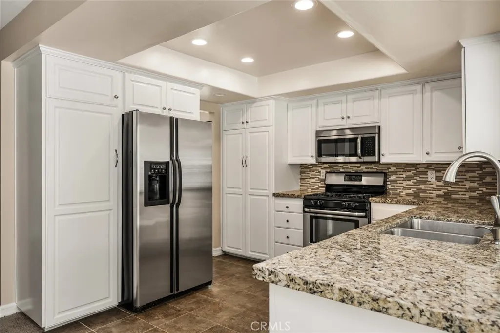 4741 Via La Quinta, Yorba Linda, California 92886 home-pic-18