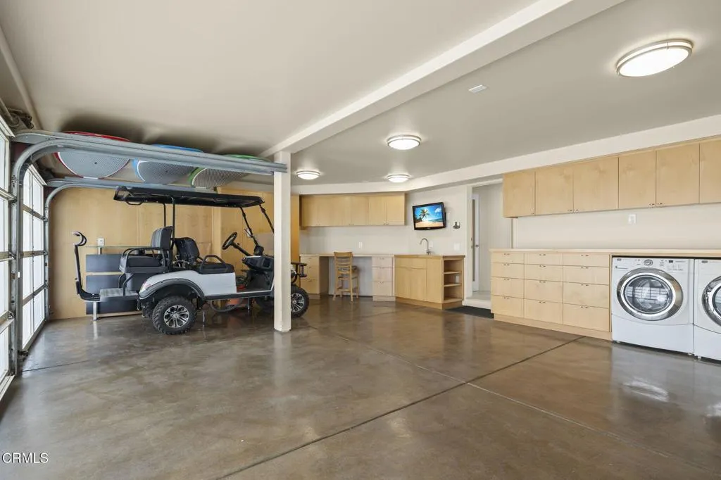 3629 Ocean Drive, Oxnard, California 93035 home-pic-56