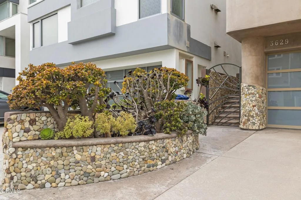 3629 Ocean Drive, Oxnard, California 93035 home-pic-5