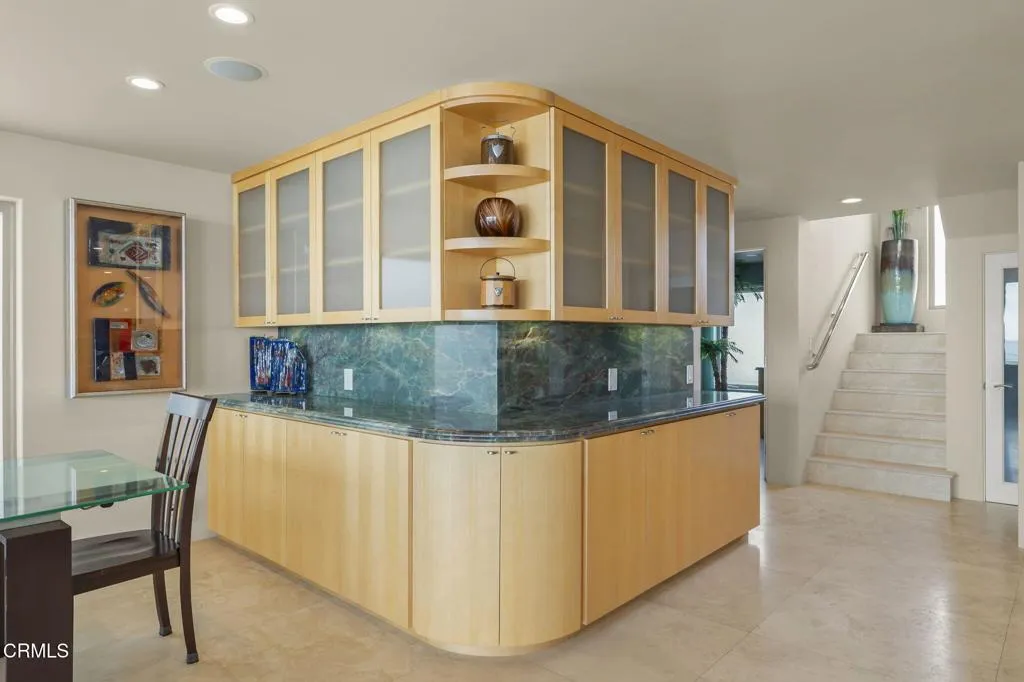 3629 Ocean Drive, Oxnard, California 93035 home-pic-22