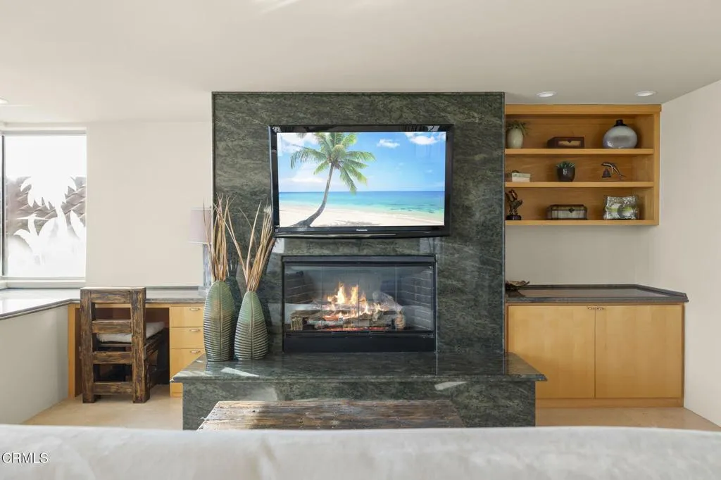 3629 Ocean Drive, Oxnard, California 93035 home-pic-31