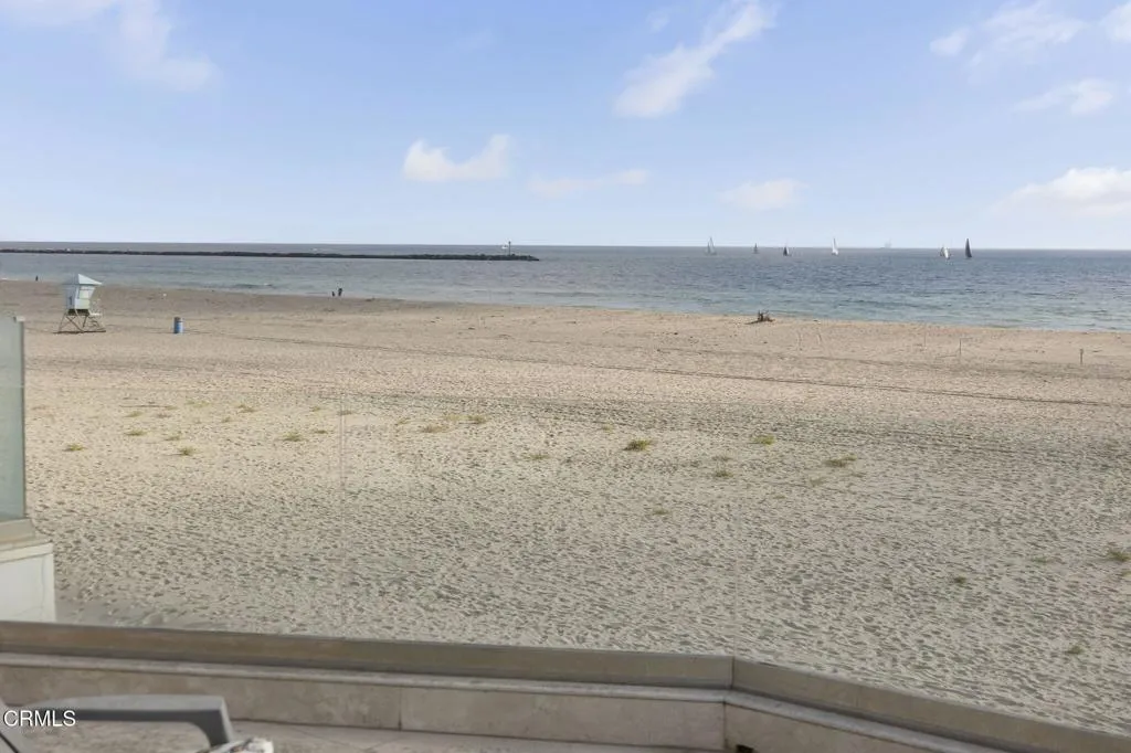 3629 Ocean Drive, Oxnard, California 93035 home-pic-40