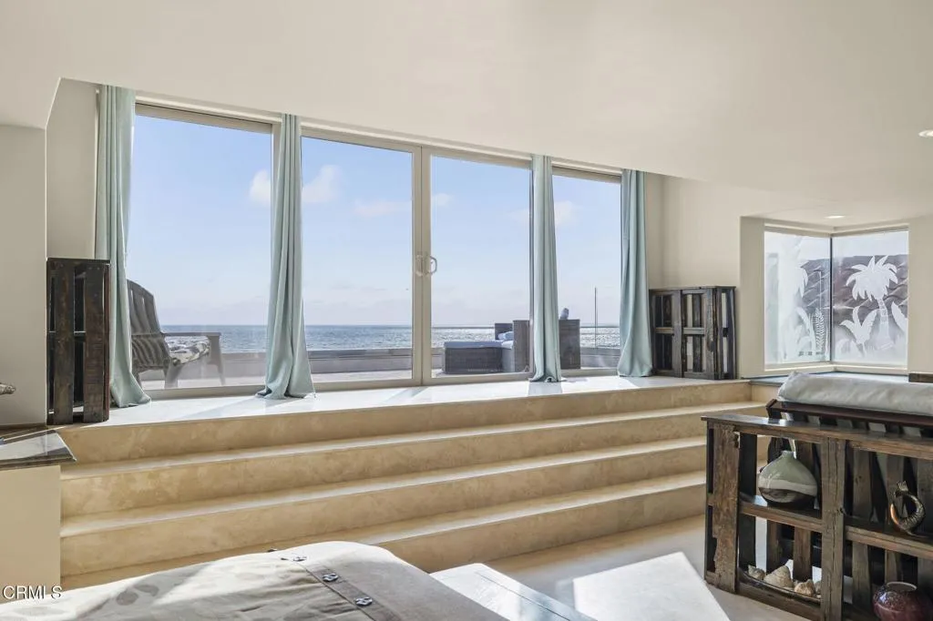 3629 Ocean Drive, Oxnard, California 93035 home-pic-33