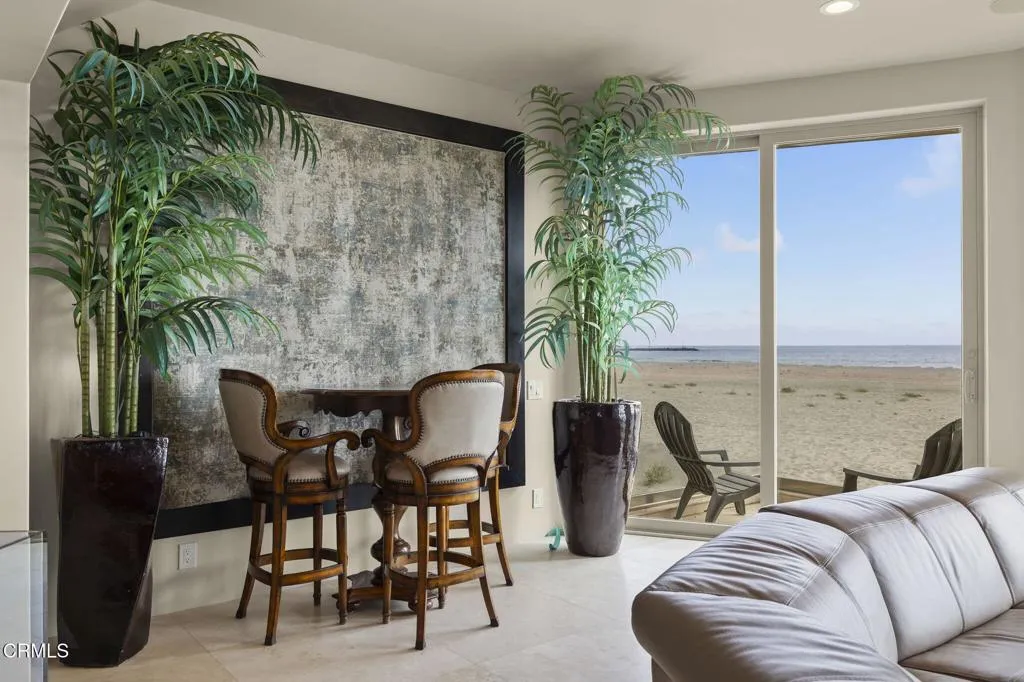 3629 Ocean Drive, Oxnard, California 93035 home-pic-16