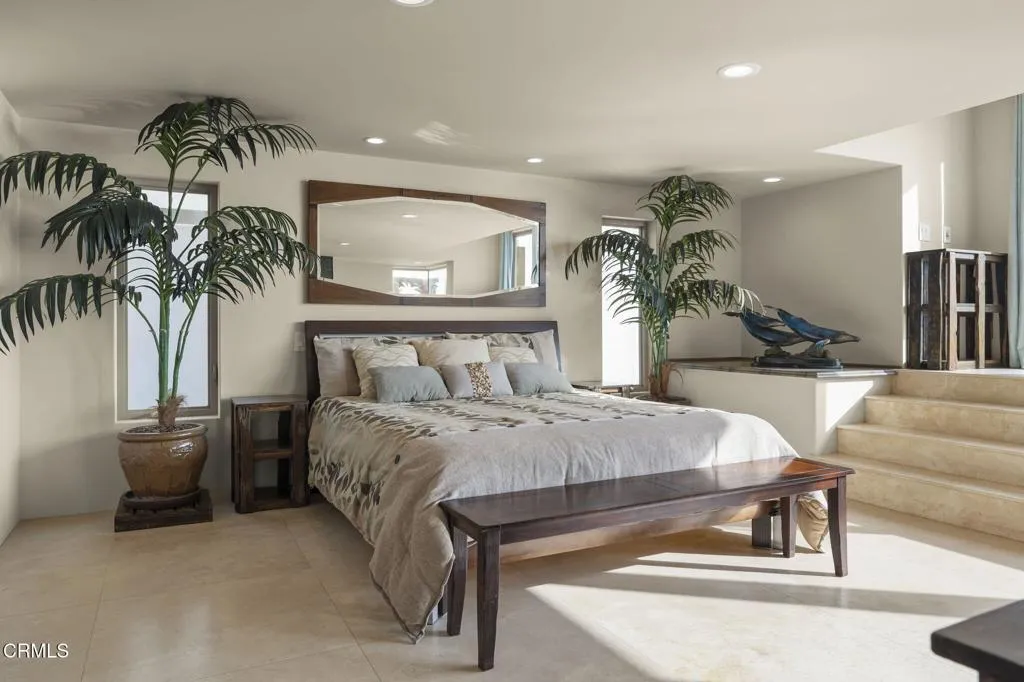 3629 Ocean Drive, Oxnard, California 93035 home-pic-29