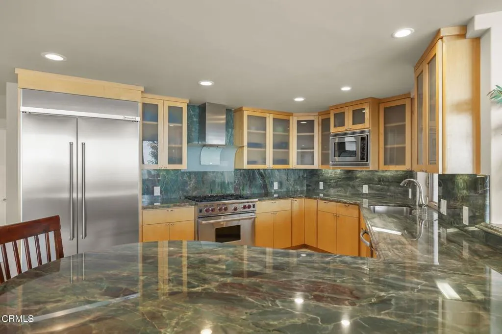 3629 Ocean Drive, Oxnard, California 93035 home-pic-24