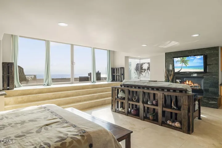 44-web-or-mls-UpmarketMedia-3629Oce-199