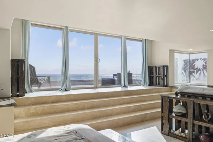 48-web-or-mls-UpmarketMedia-3629Oce-214