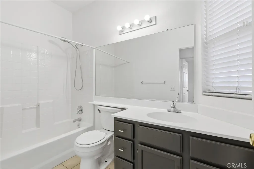 27812 Ruggie, Menifee, California 92585 home-pic-12