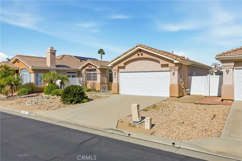 27812 Ruggie, Menifee, California 92585 home-pic-3