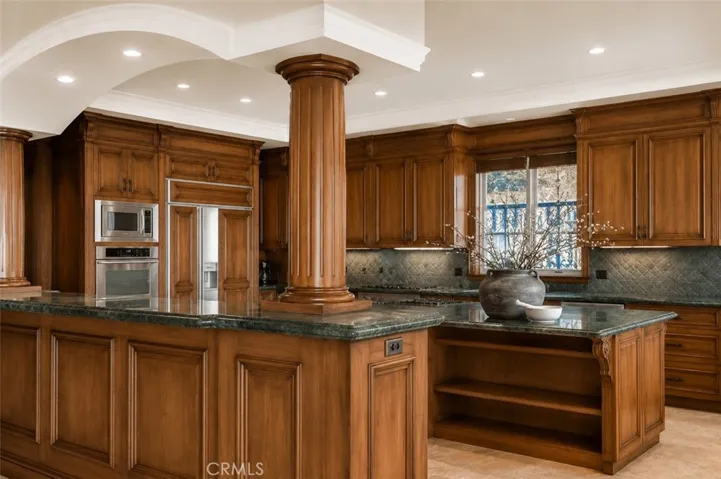 71 Marguerite, Rancho Palos Verdes, California 90275