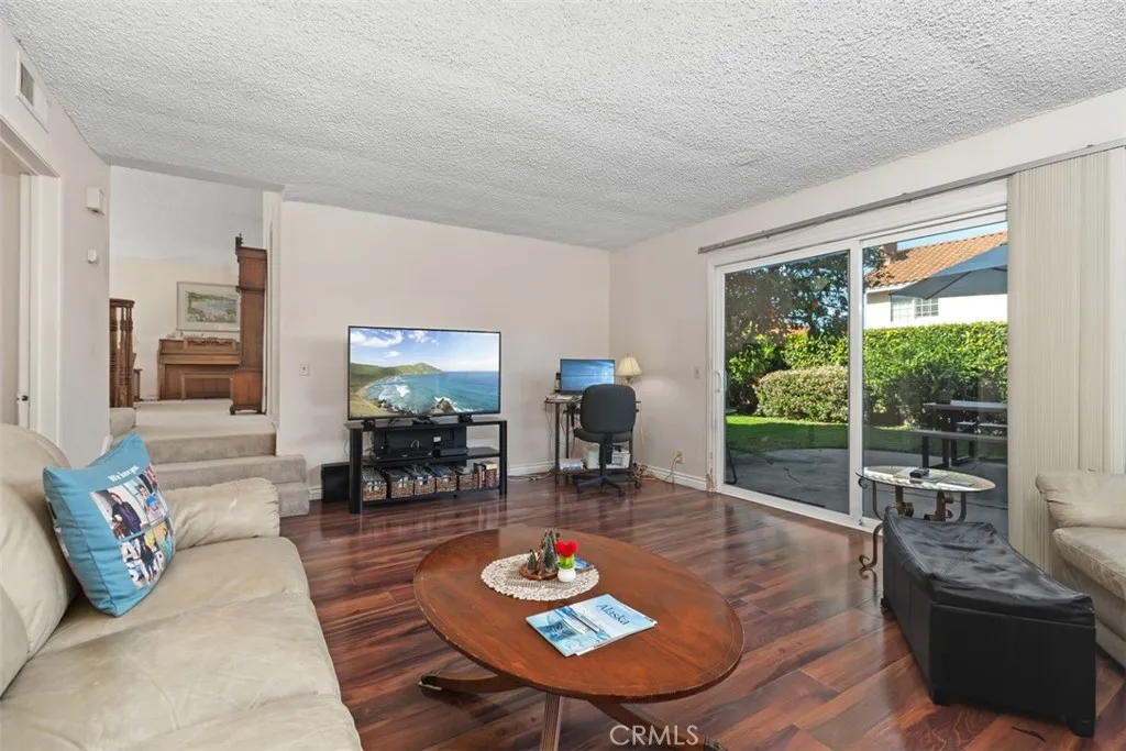 14541 Savin Avenue, Irvine, California 92606 home-pic-11