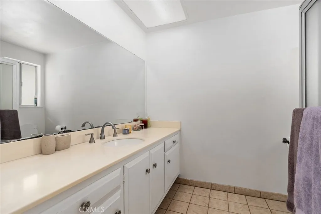 14541 Savin Avenue, Irvine, California 92606 home-pic-32