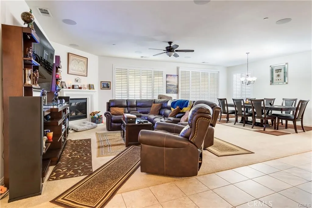 29762 Padilla Court, Highland, California 92346 home-pic-3