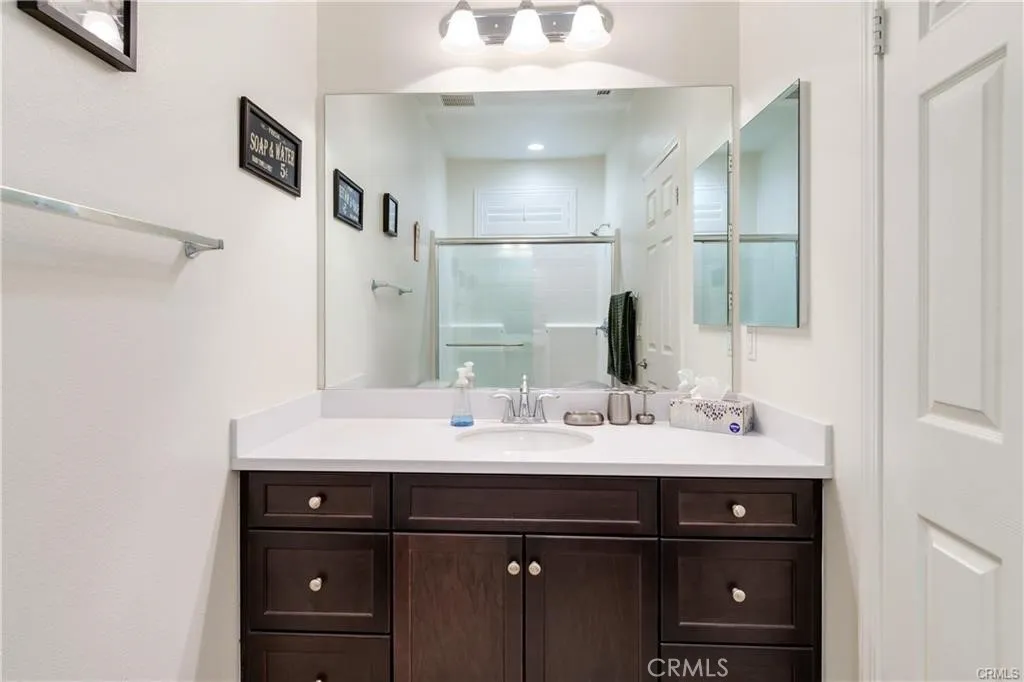 29762 Padilla Court, Highland, California 92346 home-pic-17