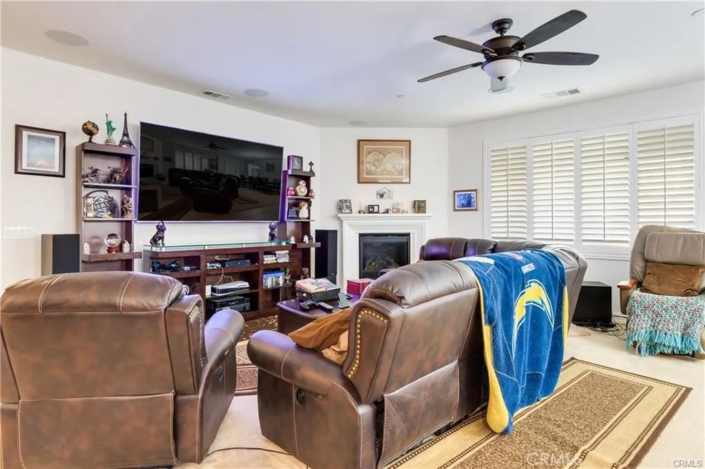 29762 Padilla Court, Highland, California 92346 home-pic-4