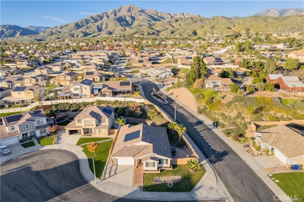 29762 Padilla Court, Highland, California 92346 home-pic-22