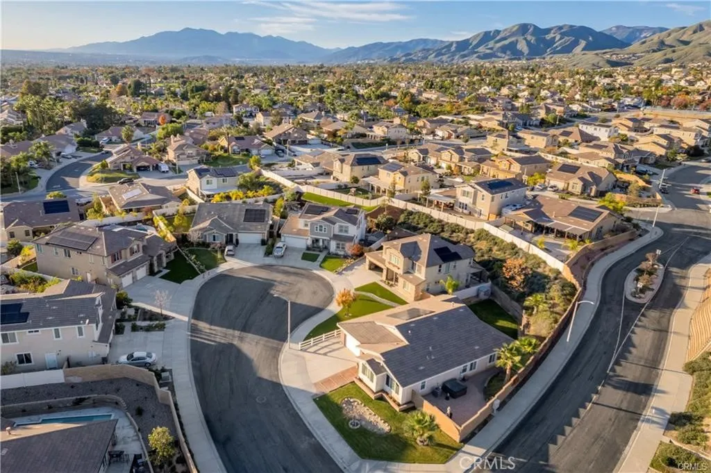 29762 Padilla Court, Highland, California 92346 home-pic-27