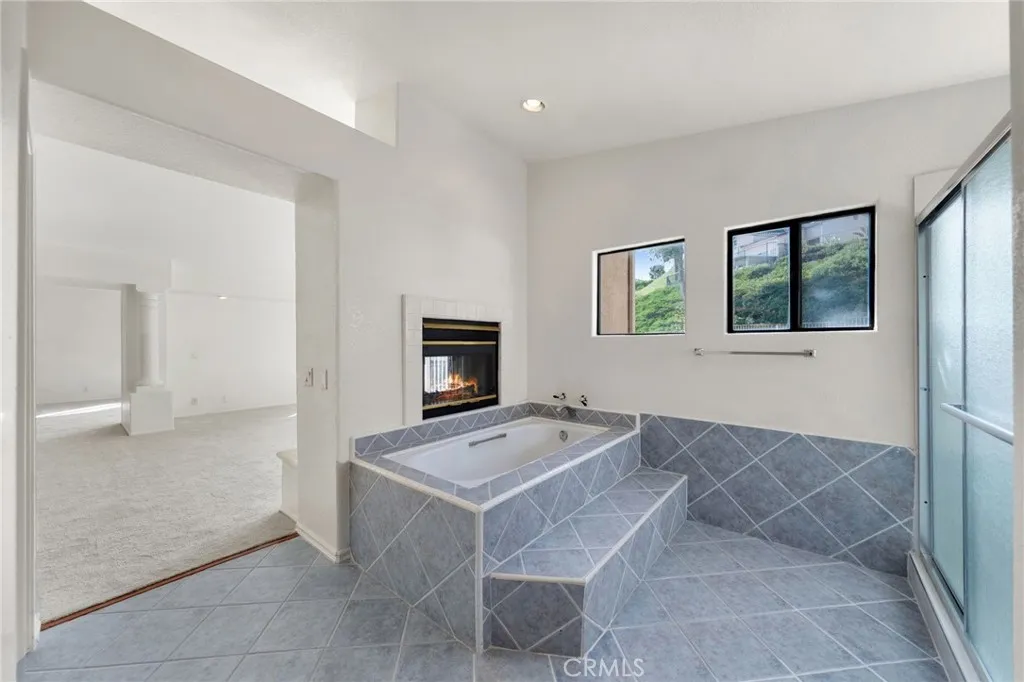 2860 Hidden Hills, Corona, California 92882 home-pic-40