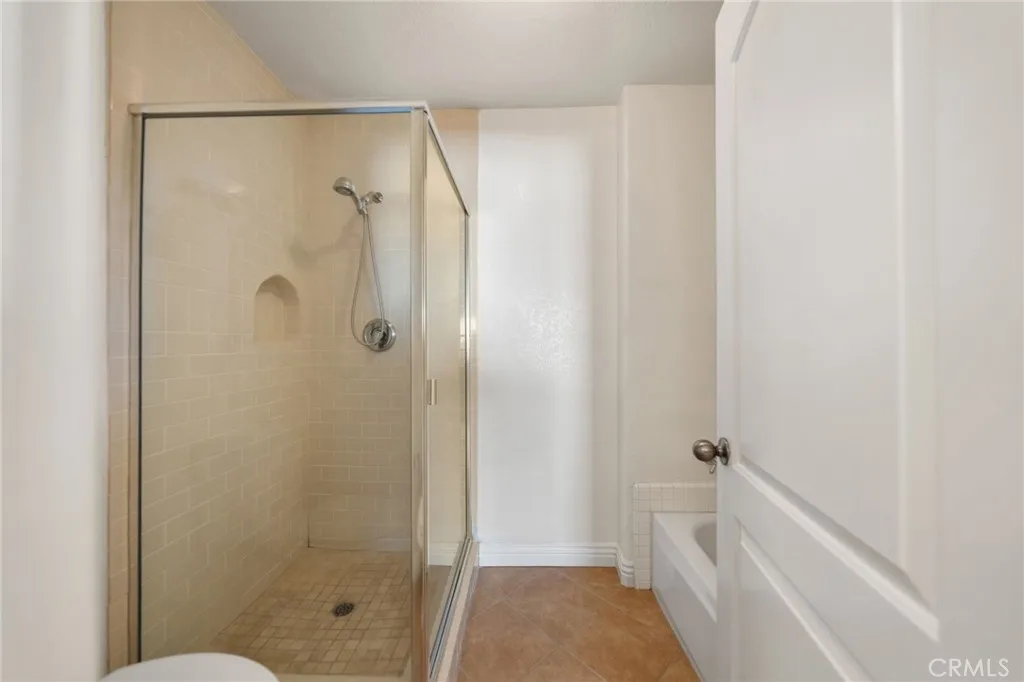 2860 Hidden Hills, Corona, California 92882 home-pic-48