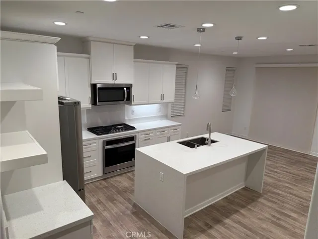 Kitchen Non Virtually Staged