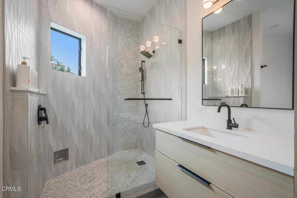 310 N Kalorama Street, Ventura, California 93001 home-pic-23