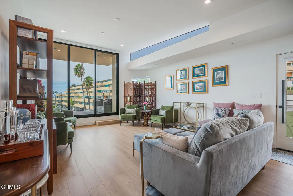 310 N Kalorama Street, Ventura, California 93001 home-pic-7