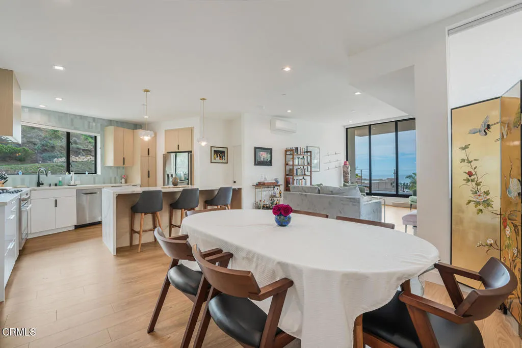 310 N Kalorama Street, Ventura, California 93001 home-pic-14