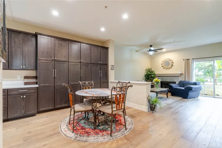 10604 Valley Spring Lane 105, Toluca Lake, California 91602