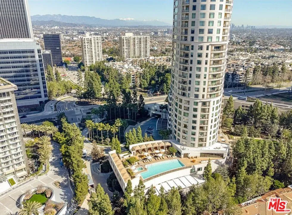 1 W Century Drive 28b, Los Angeles, California 90067 home-pic-28