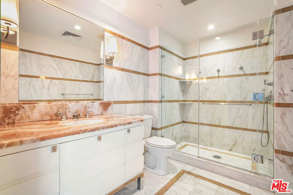 1 W Century Drive 28b, Los Angeles, California 90067 home-pic-17