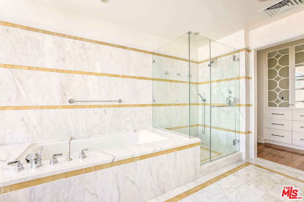1 W Century Drive 28b, Los Angeles, California 90067 home-pic-15