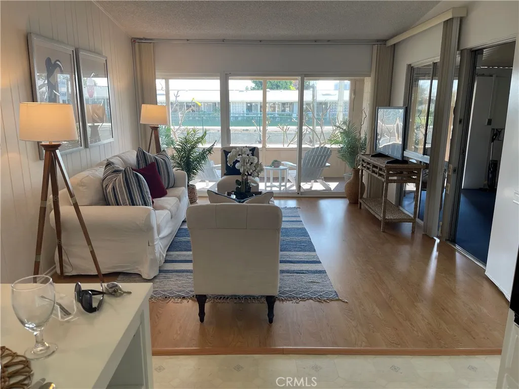1421 Golden Rain Road 4 87f, Seal Beach, California 90740 home-pic-21