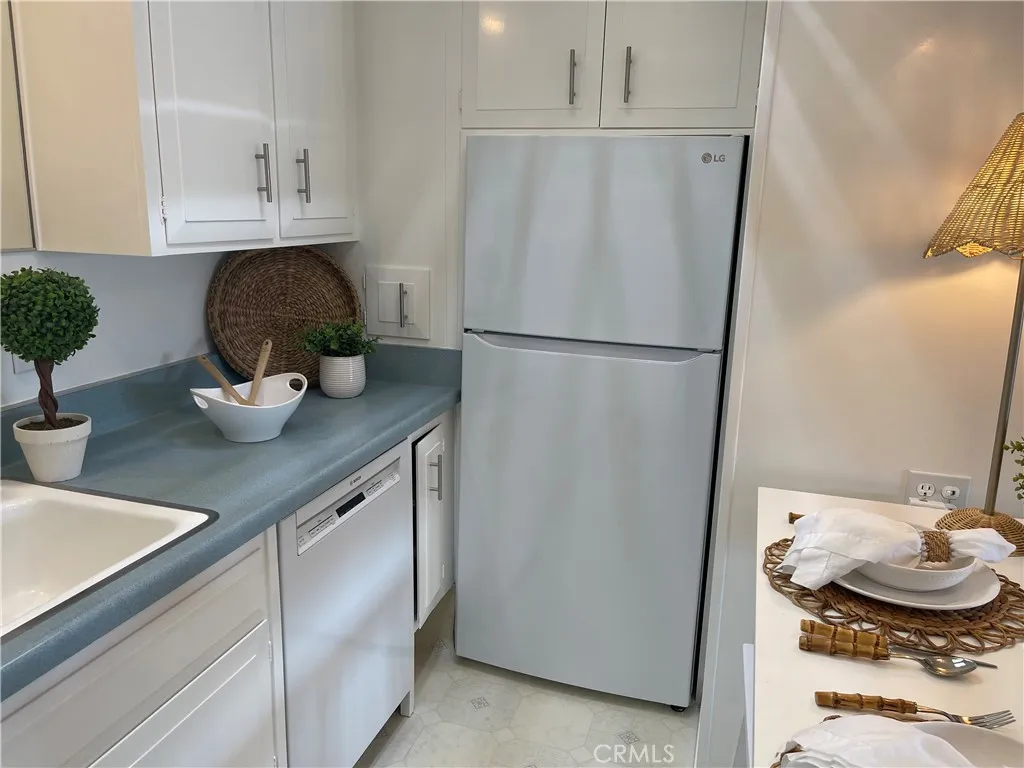 1421 Golden Rain Road 4 87f, Seal Beach, California 90740 home-pic-30