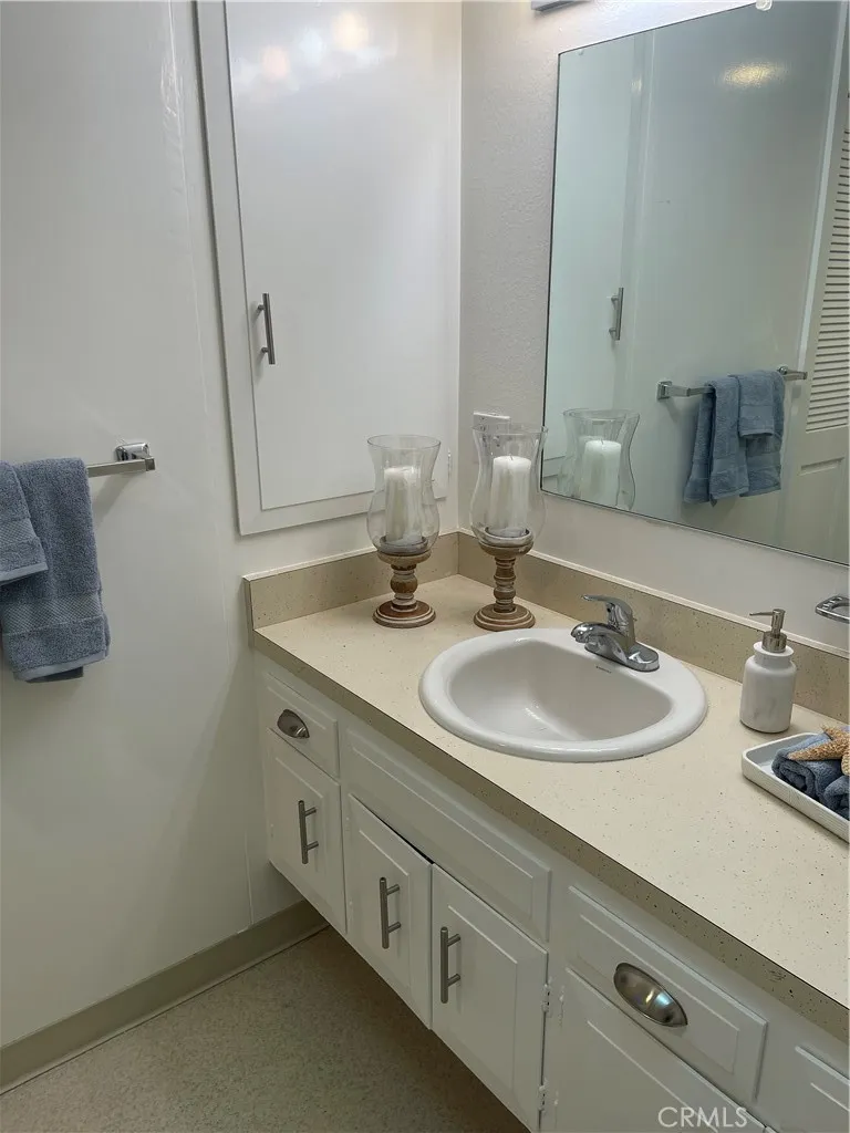 1421 Golden Rain Road 4 87f, Seal Beach, California 90740 home-pic-10