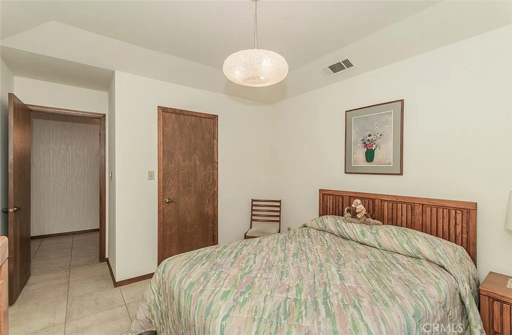 7355 N Pacific, Fresno, California 93711 home-pic-26