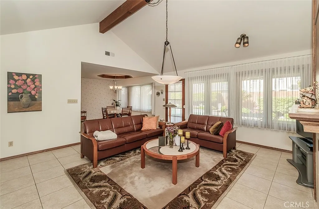 7355 N Pacific, Fresno, California 93711 home-pic-12