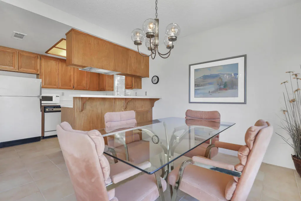 41691 Jupiter Hills Court, Palm Desert, California 92211 home-pic-3