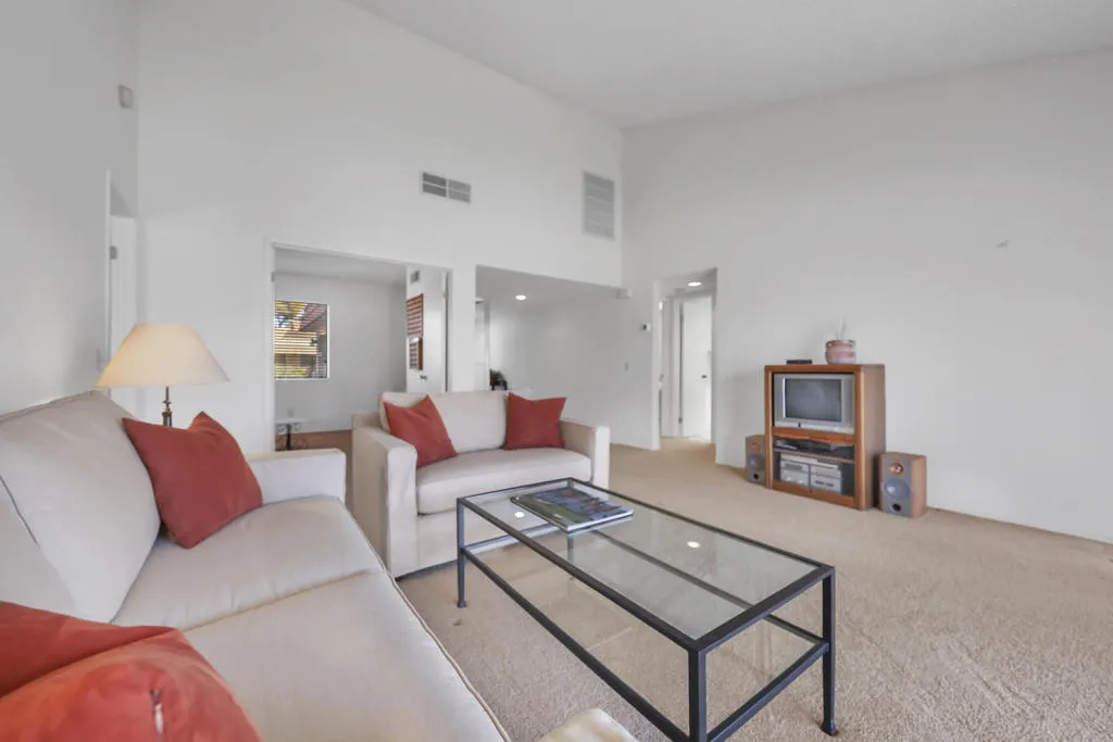 41691 Jupiter Hills Court, Palm Desert, California 92211 home-pic-11