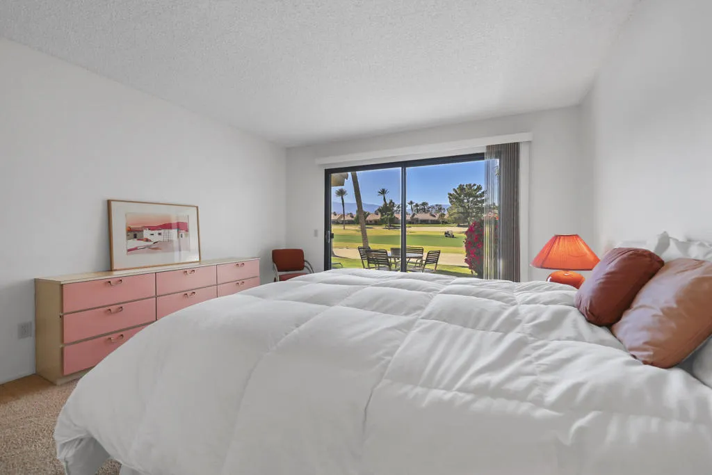 41691 Jupiter Hills Court, Palm Desert, California 92211 home-pic-18