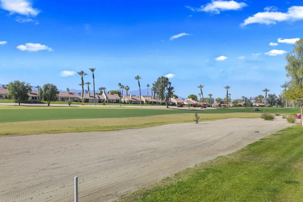 41691 Jupiter Hills Court, Palm Desert, California 92211 home-pic-26